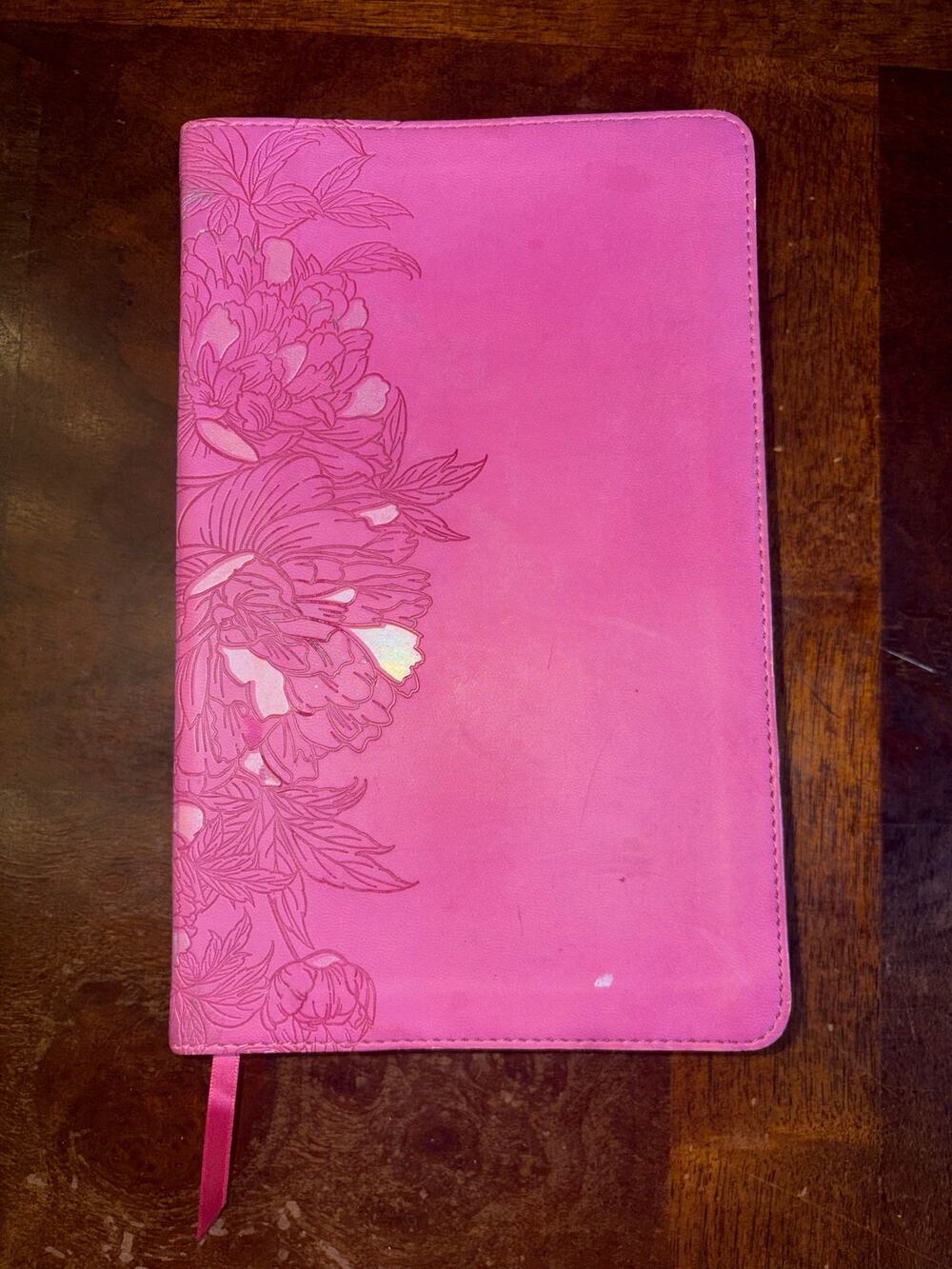 NLT Filament Giant Print Bible – Peony Pink LeatherLike, Preowned
